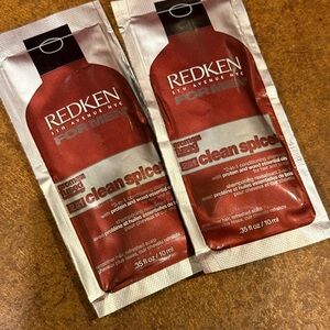 Redken Clean Spice 2-in-1 Shampoo Sachets - Red